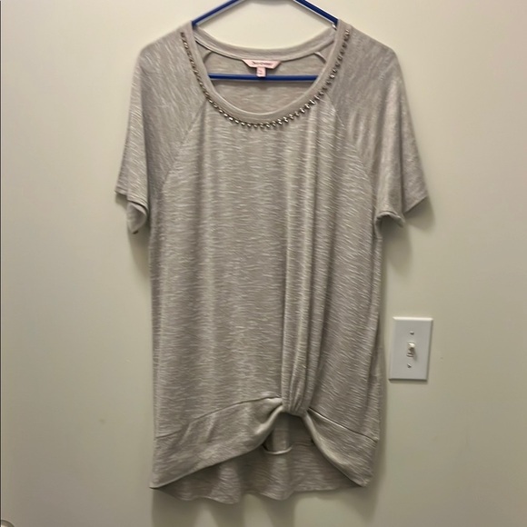 Juicy Couture Gray Short Sleeve Top with Studded Neckline size XL - Picture 1 of 7